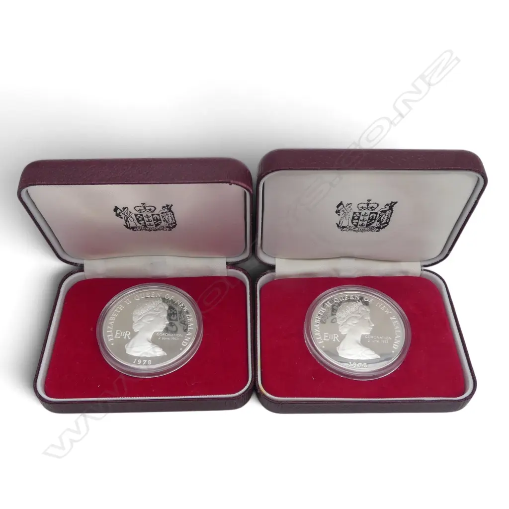 2 1978 N.Z. QEII CORONATION JUBILEE .925 SILVER PROOF $1 COIN 54gms Image 1++