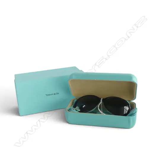 PR TIFFANY SUNGLASSES, CASED & BOXED
