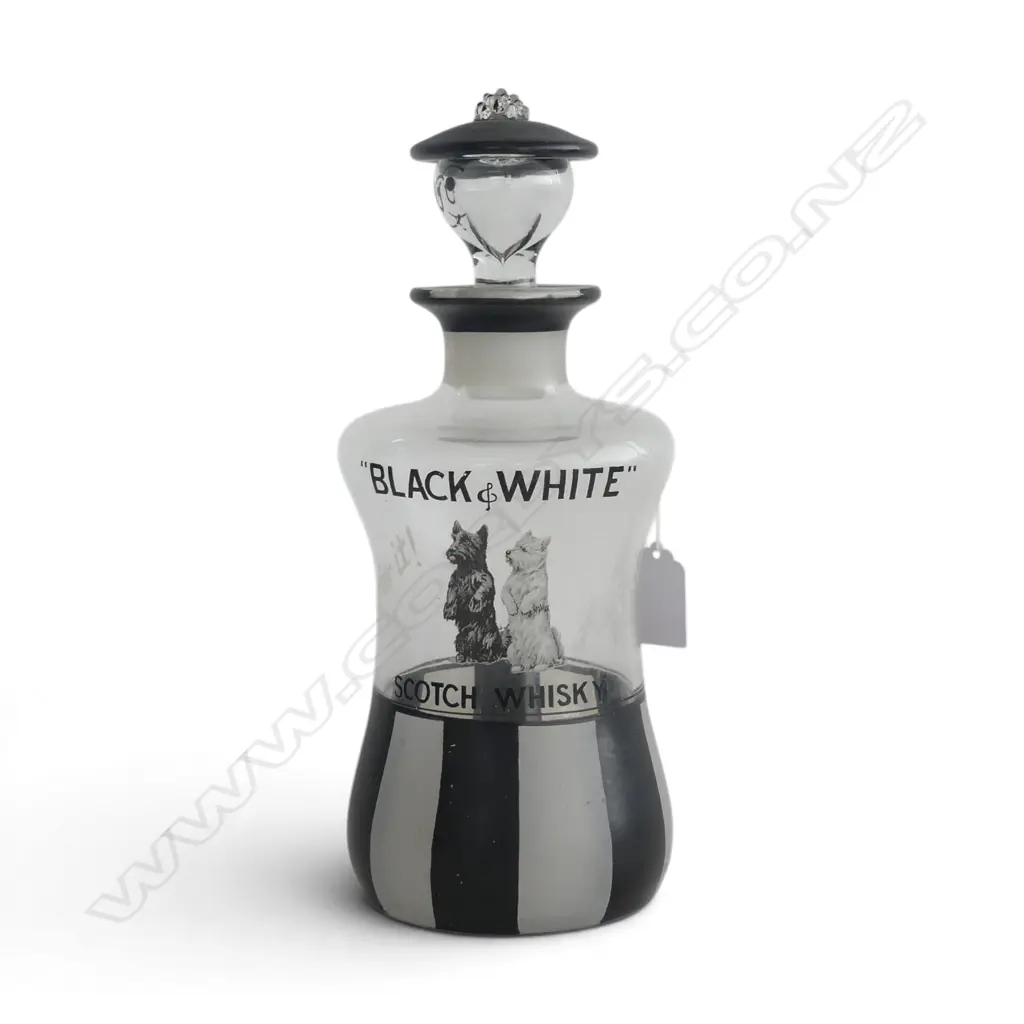 GLASS BLACK & WHITE 'SCOTTIE' DOG SCOTCH WHISKEY DECANTER H.280mm Image 1++