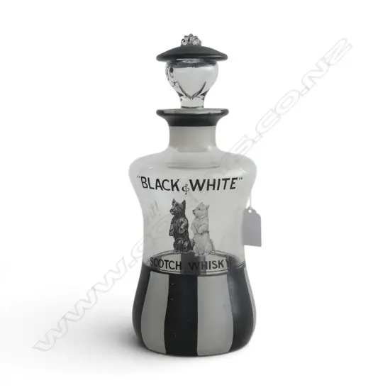 GLASS BLACK & WHITE 'SCOTTIE' DOG SCOTCH WHISKEY DECANTER H.280mm