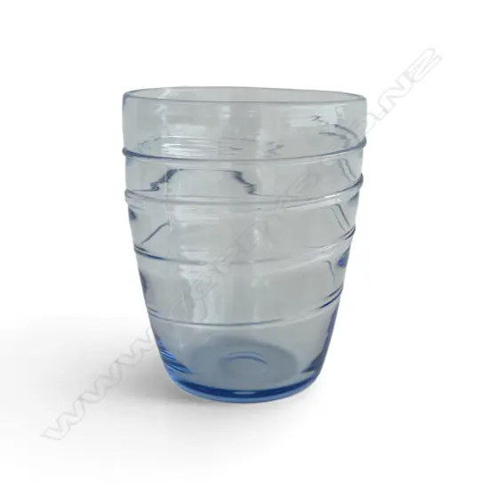 WHITEFRIARS PALE BLUE SAPPHIRE RIBBON TRAIL VASE DESIGNED BY BARNABY POWELL H168MM