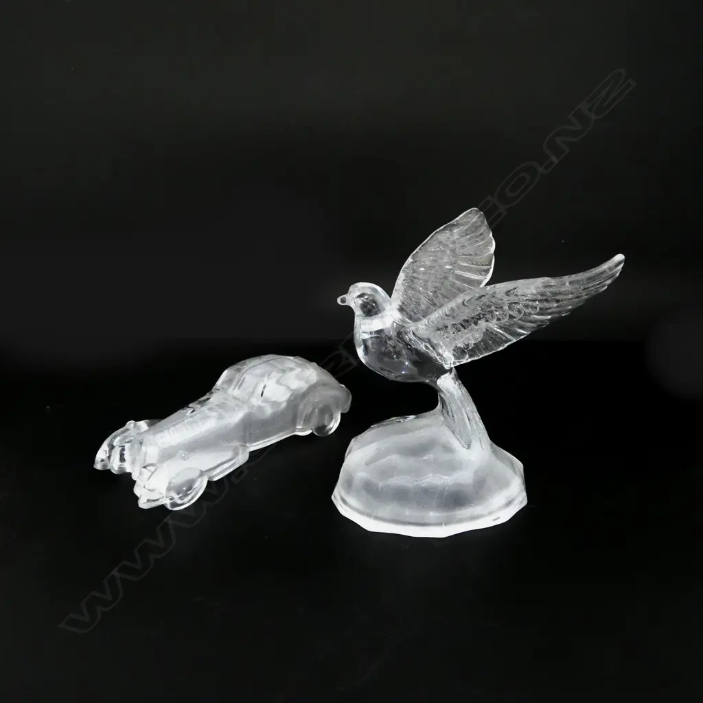 2 CAST GLASS ORNAMENTS H.135mm Image 1++