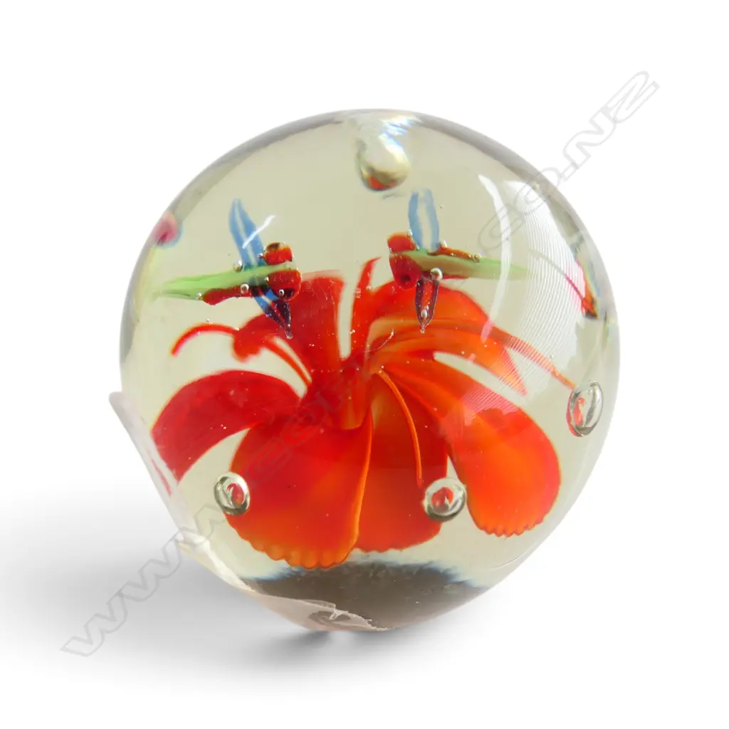 5 ART GLASS PAPERWEIGHTS some chips H.80mm Image 1++