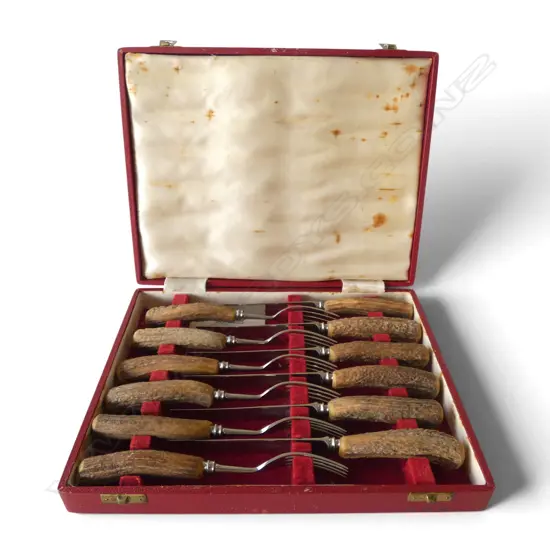 12 PCE FAUX ANTLER STEAK KNIFE SET, BOXED