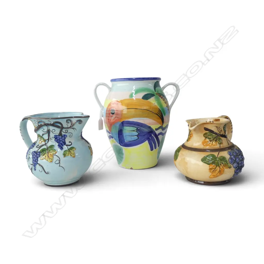3 PCES ITALIAN POTTERY H.265mm Image 1++