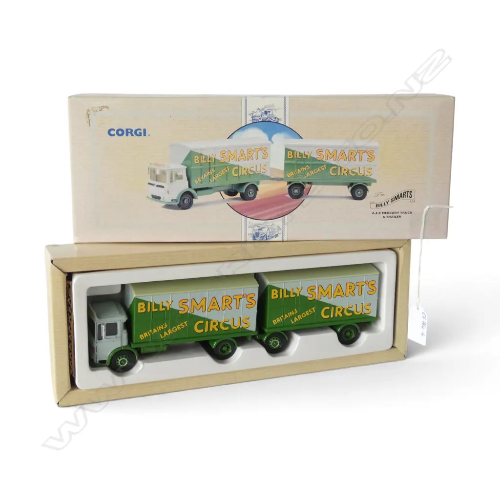 BOXED CORGI THE 'BILLY SMARTS' A.E.C. MERCURY TRUCK & TRAILER Image 1++