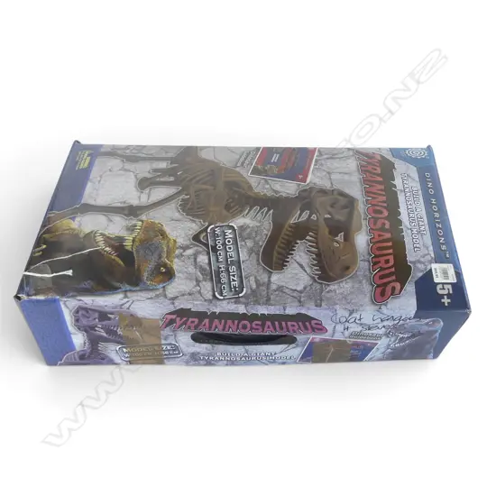 DINO HORIZONS - BUILD A GIANT TYRANNOSAURUS MODEL