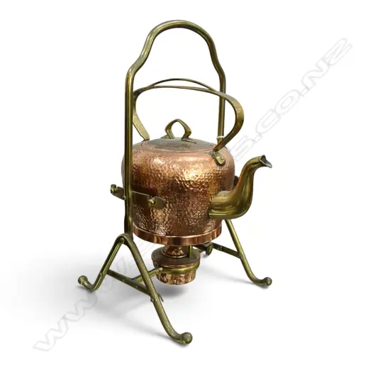 HAMMERED BRASS SPIRIT KETTLE H.350mm