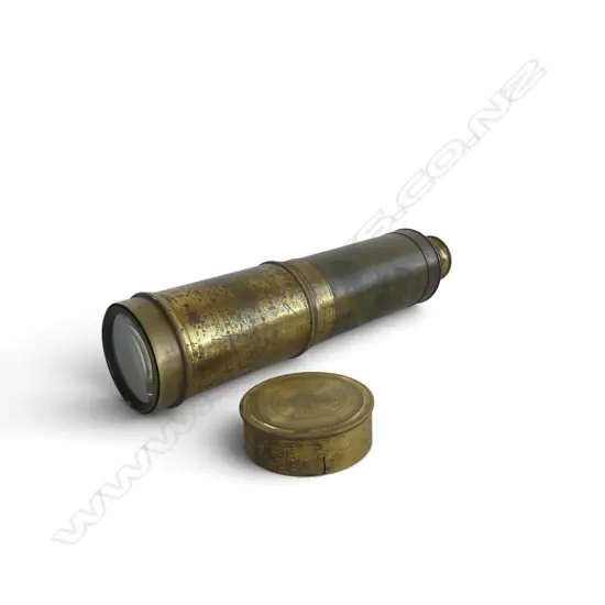 ANTIQUE BRASS 4 DRAW TELESCOPE L.650/270mm