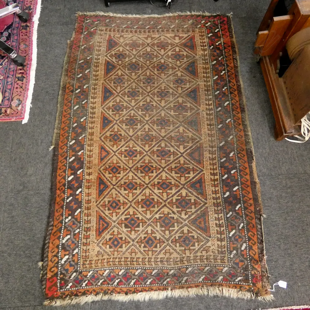 HAND KNOTTED ALL WOOL RUG 1600x1010mm Image 1++
