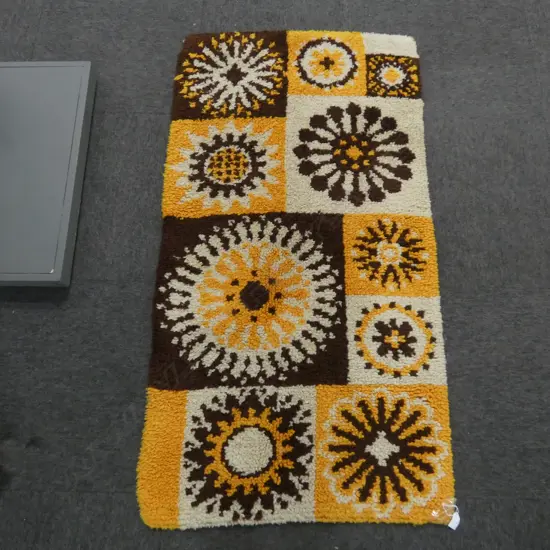WOOL CARPET 1350X690MM