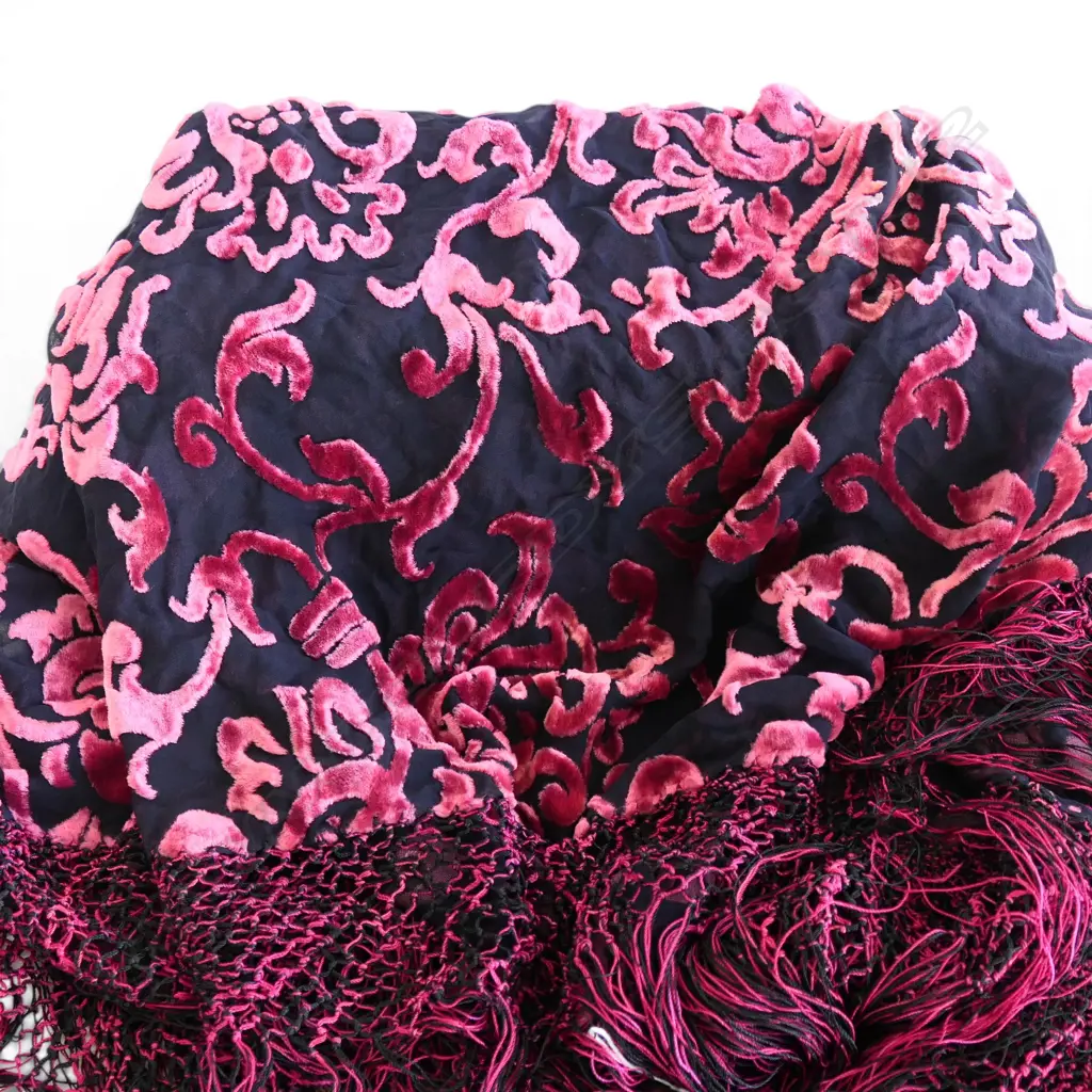 VINTAGE PIANO SHAWL, RAISED CRIMSON VELVET FLORAL MOTIFS, knotted fringe & tassels, W.110mm L.110mm Image 1++