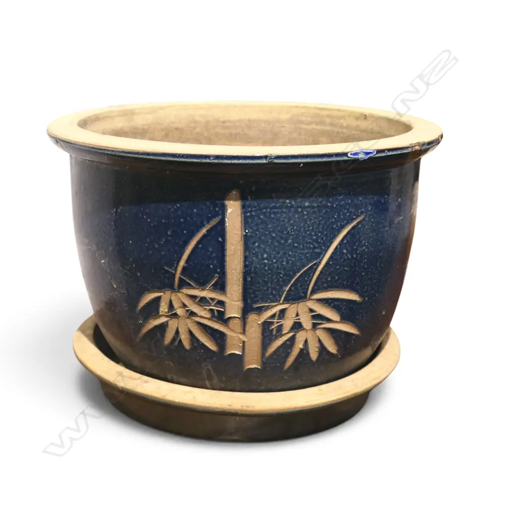 BLU AND WHITE CHINESE PLANTER WITH SAUCER, DIA.380 H.300MM Image 1++