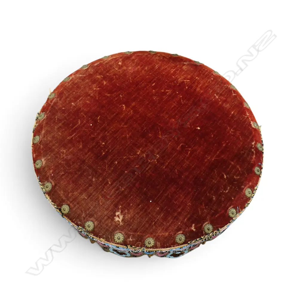 VICTORIAN SIDE TABLE w. BEADED TRIM AF, 575mm dia + BEADED FOOTSTOOL Image 1++