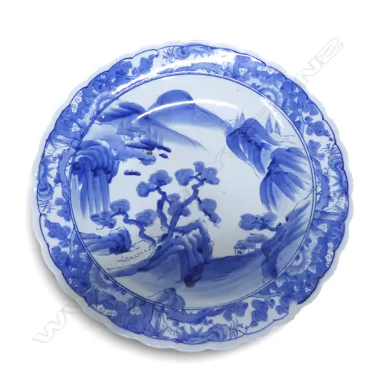 ORIENTAL B/W CHARGER 405mm dia rim chip