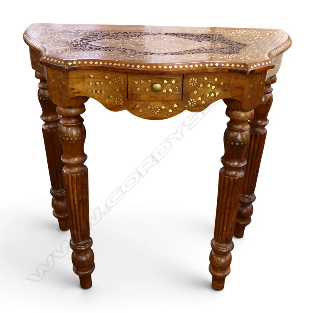 INLAID TABLE Image 1++