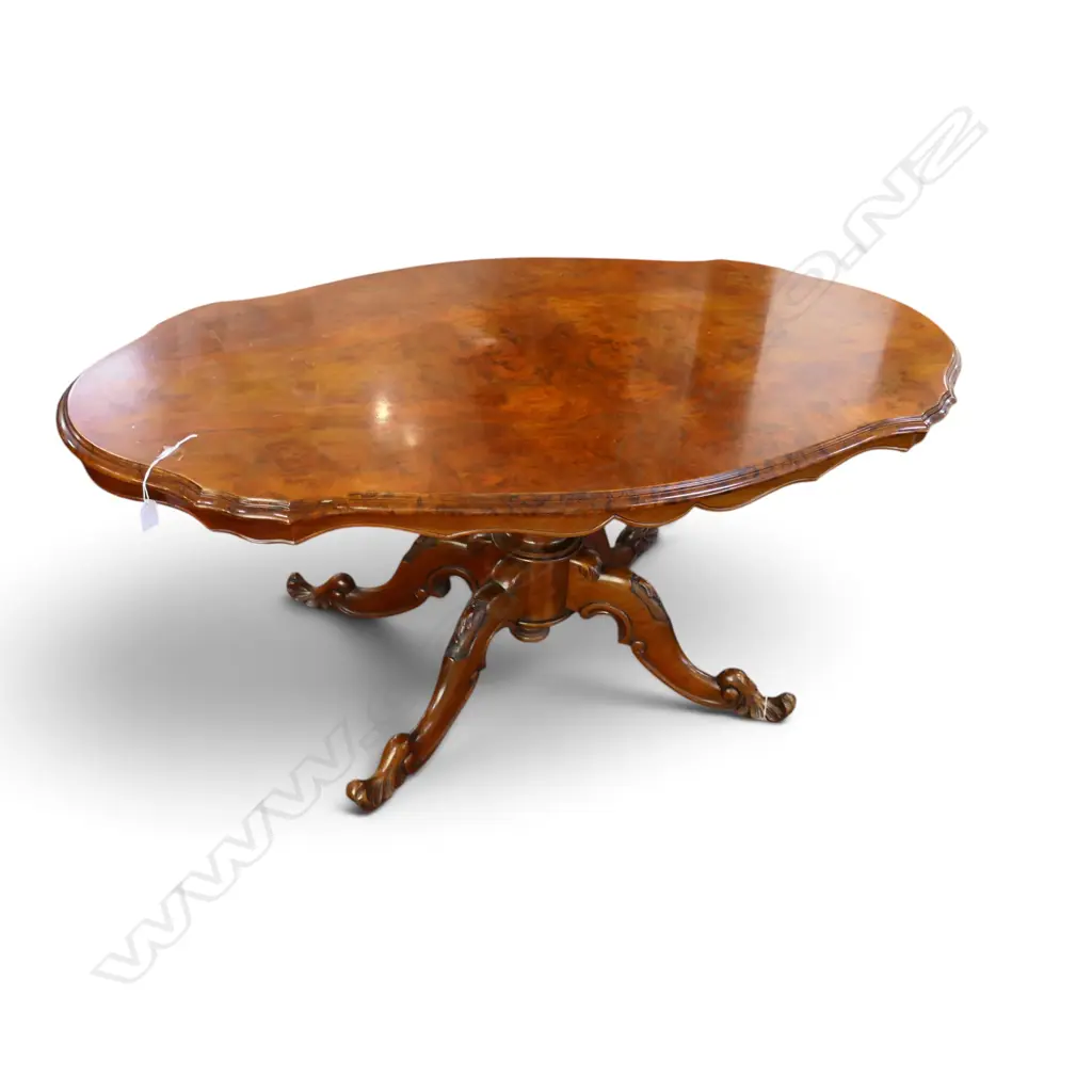 ANTIQUE STYLE COFFEE TABLE 1200x700x510mm Image 1++