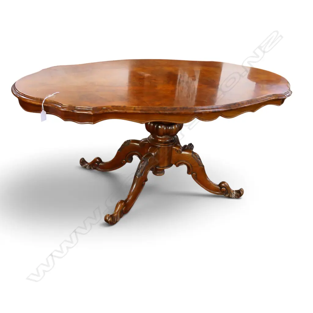 ANTIQUE STYLE COFFEE TABLE 1200x700x510mm Image 1++