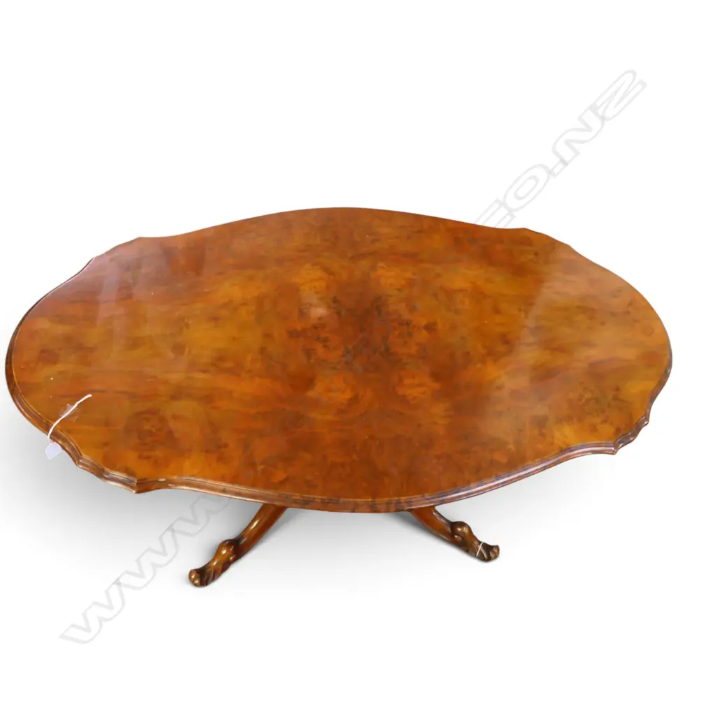 ANTIQUE STYLE COFFEE TABLE 1200x700x510mm Image 1++