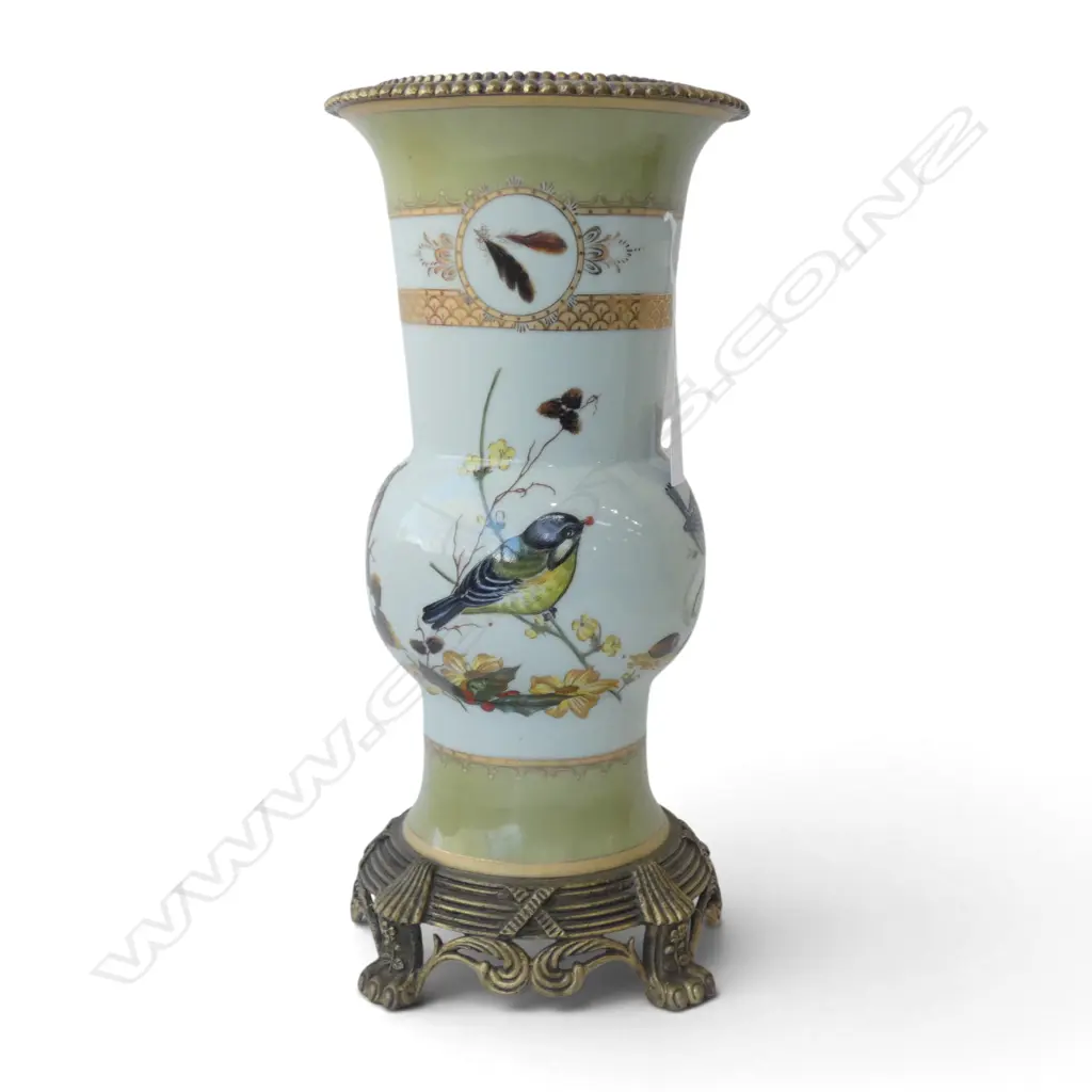 VICTORIAN STYLE VASE H.435mm Image 1++