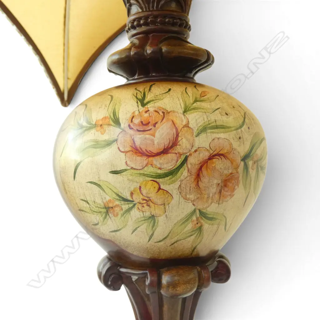 TABLE LAMP w. BEADED SHADE H.750mm Image 1++