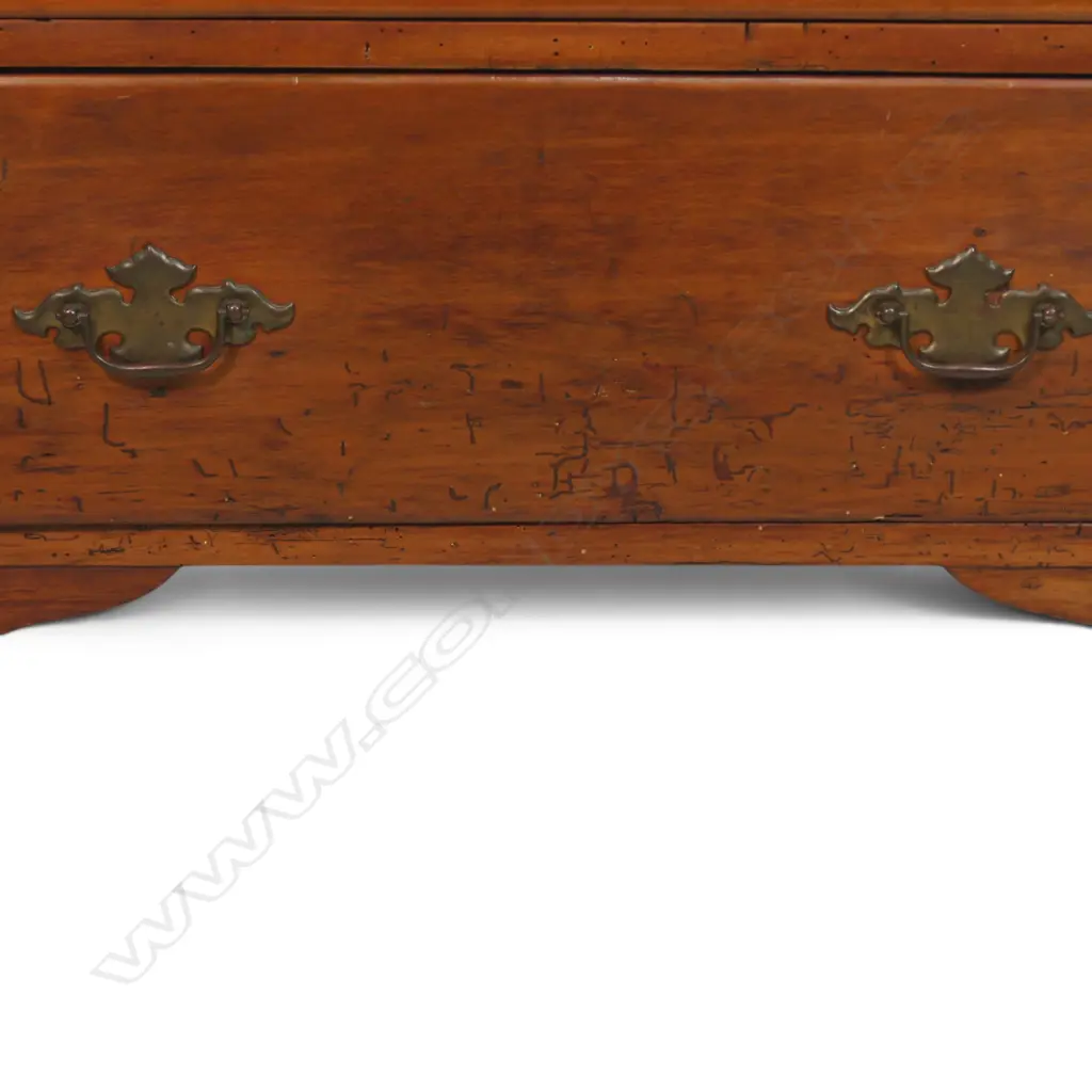 CHERRY WOOD CHEST OF DRAWERS WITH BRASS HANDLES, 840 X 900 X 400MM Image 1++