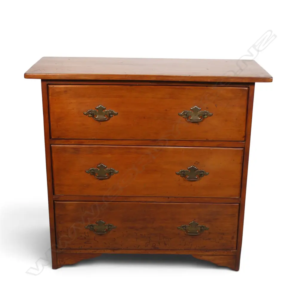 CHERRY WOOD CHEST OF DRAWERS WITH BRASS HANDLES, 840 X 900 X 400MM Image 1++