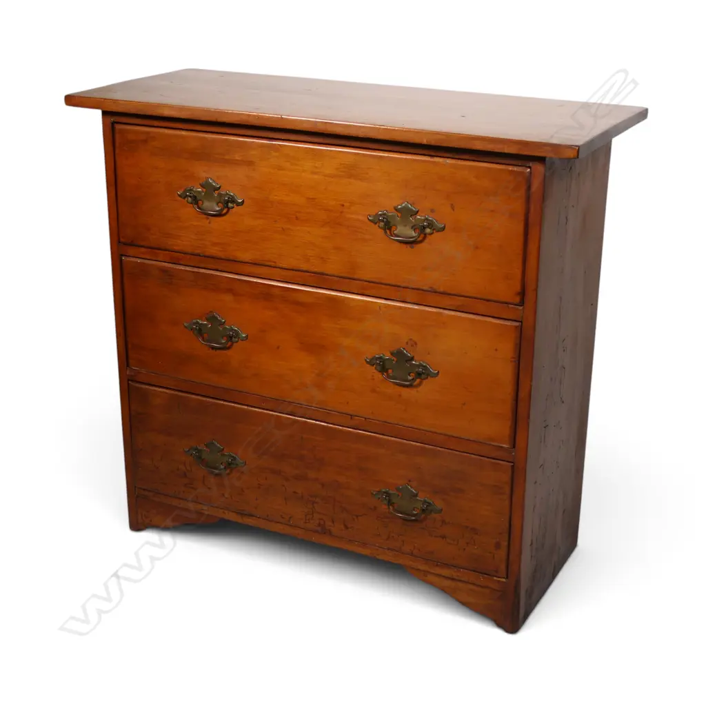 CHERRY WOOD CHEST OF DRAWERS WITH BRASS HANDLES, 840 X 900 X 400MM Image 1++