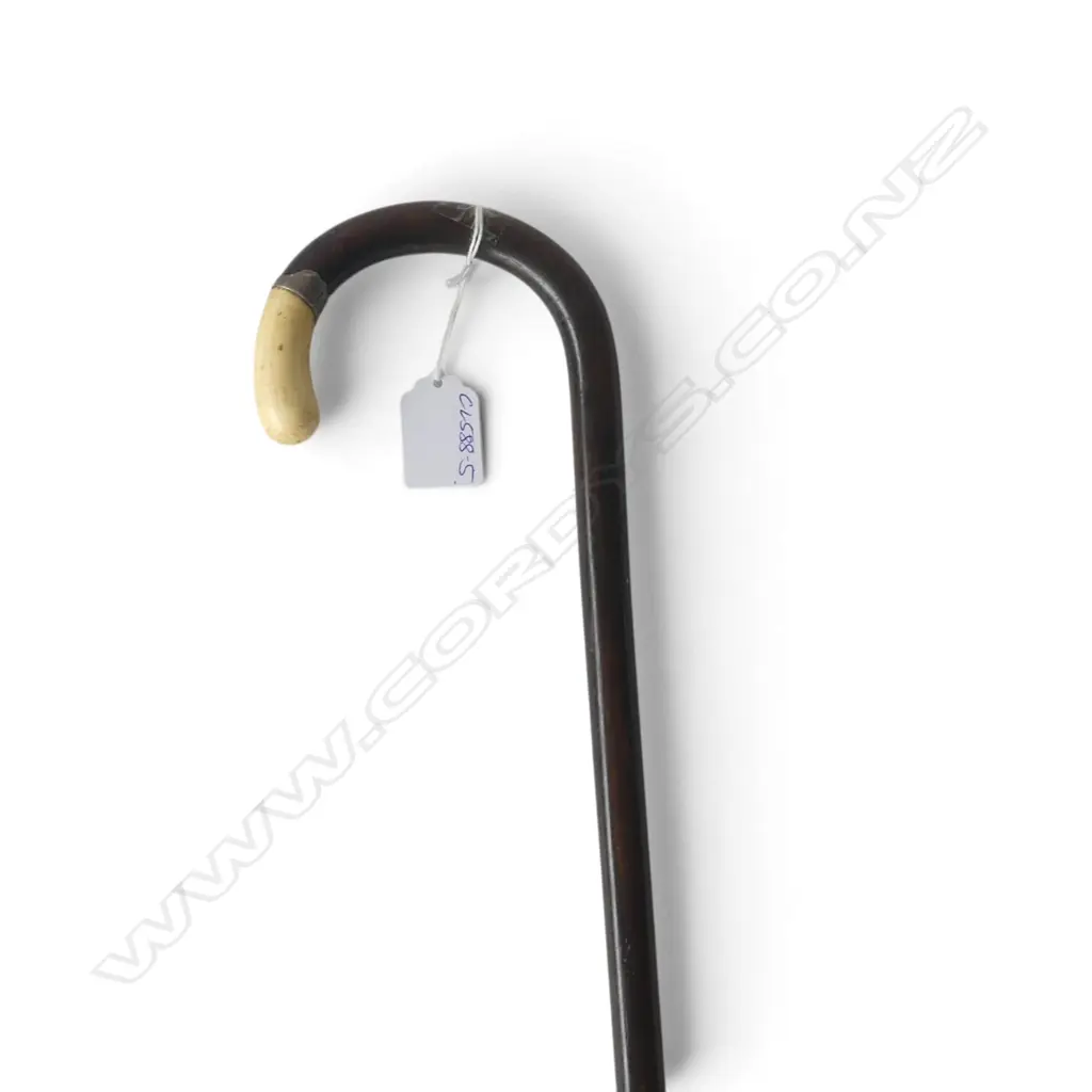 OLD FINE WALKING STICK WITH IVORY ENDED CURVED HANDLE Image 1++