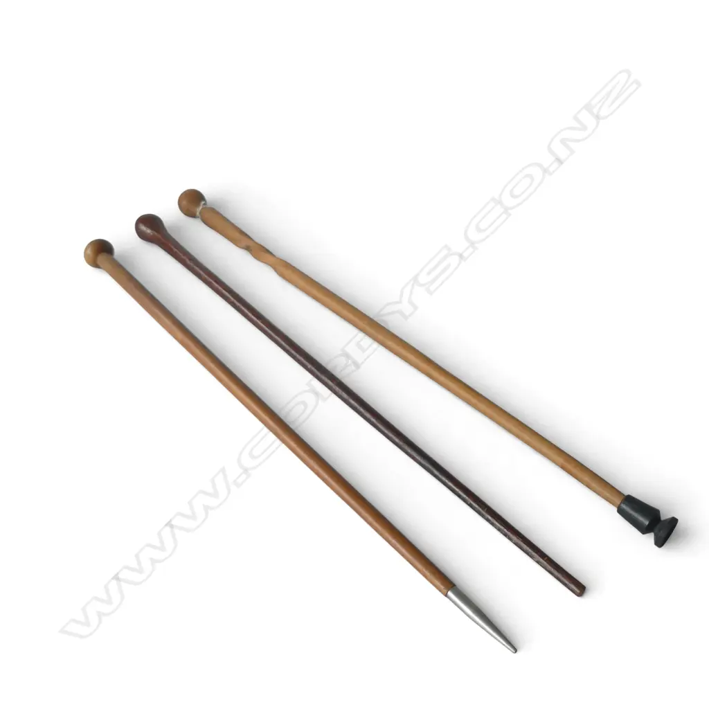 3 VINTAGE WOOD WALKING STICKS W KNOB HANDLES Image 1++