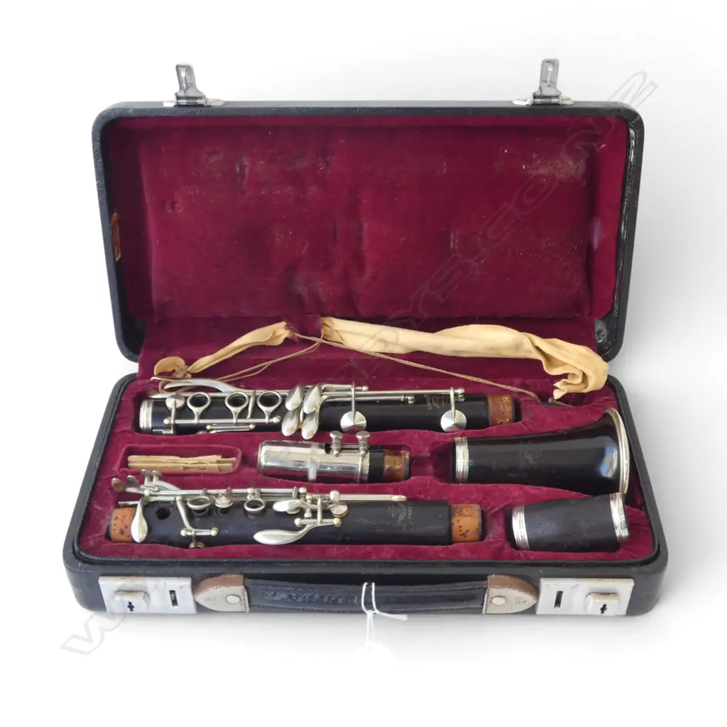 VINTAGE FRENCH SELMER CLARINET  Image 1++