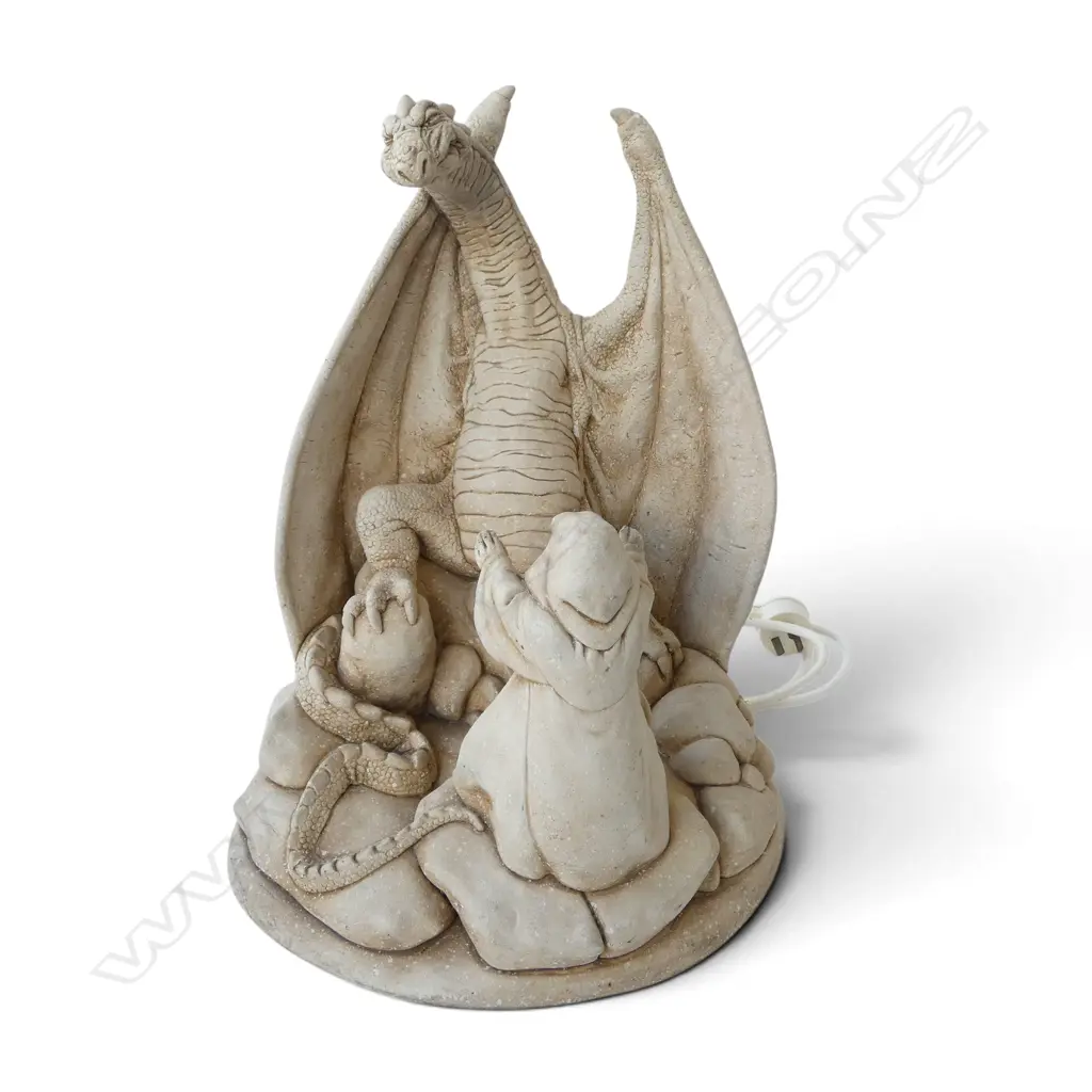 DAVID BRIGHT SCULPTURAL CONCRETE DRAGON LAMP H370MM  Image 1++