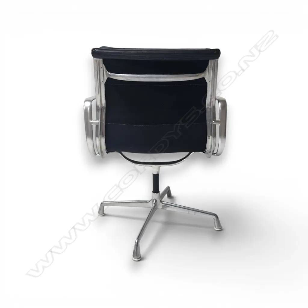 VINTAGE HERMAN MILLER EAMES SOFT PAD LEATHER OFFICE DESK CHAIR Image 1++