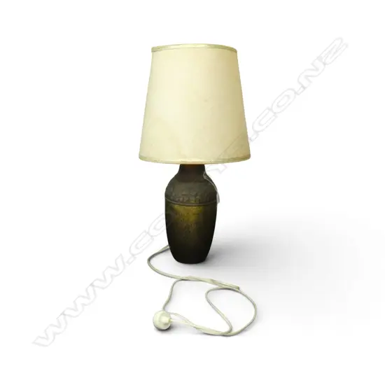 BRASS TABLE LAMP 