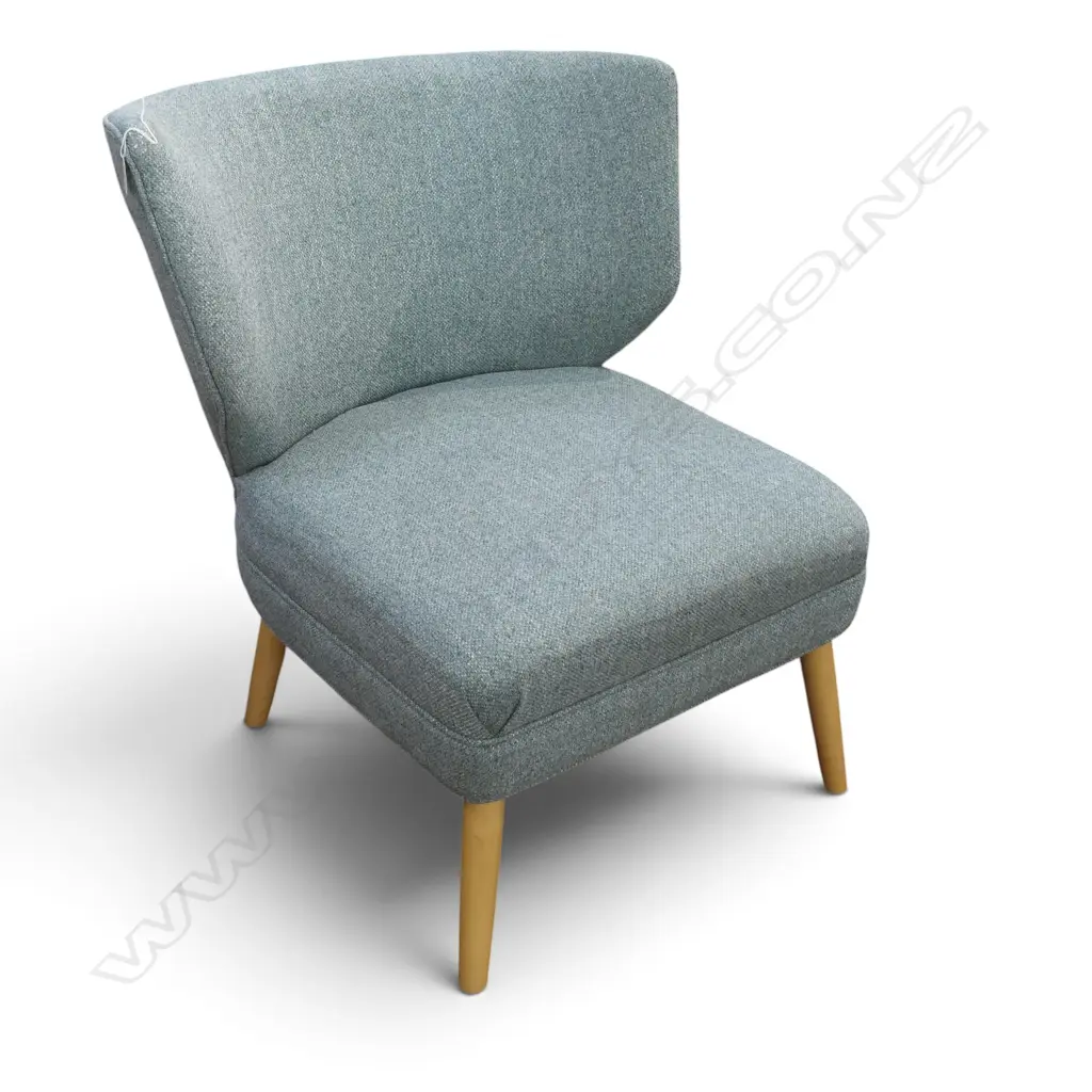 MODERN UPHOLSTERED CHAIR Image 1++