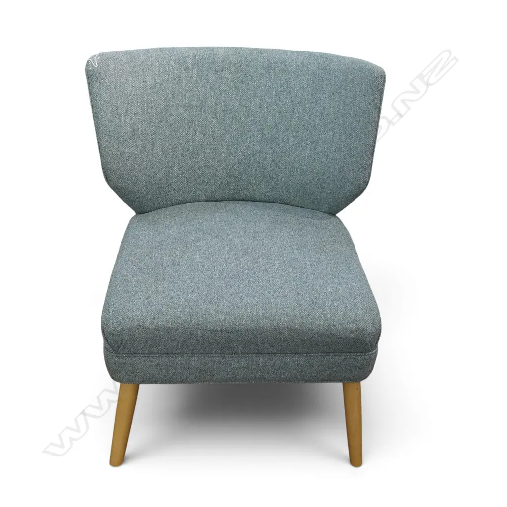 MODERN UPHOLSTERED CHAIR Image 1++