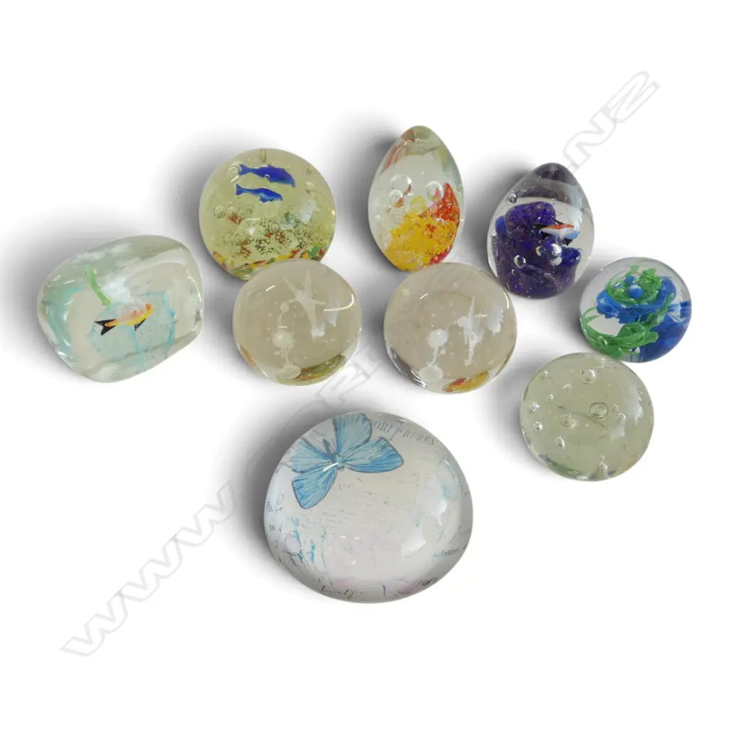 9 ART GLASS PAPERWEIGHTS some faults H.80mm Image 1++
