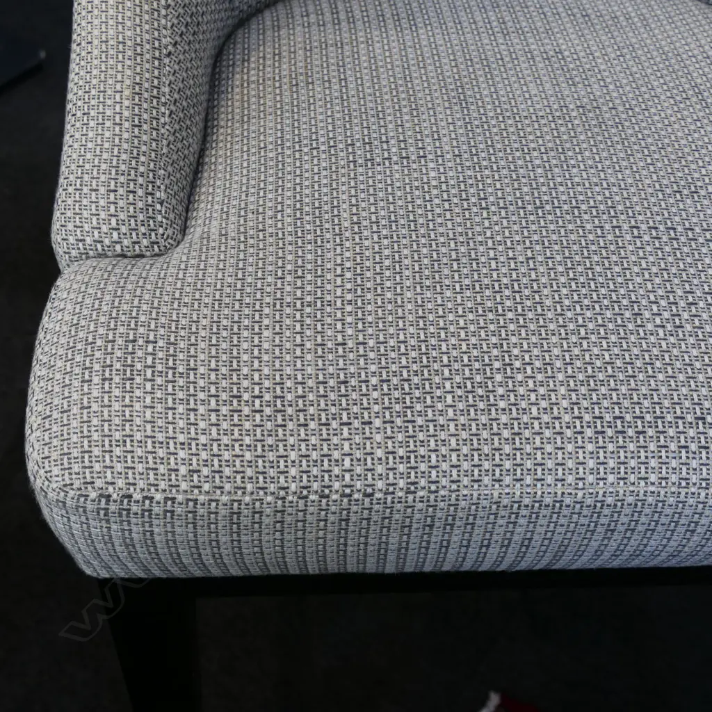PR MODERN UPHOLSTERED BAR STOOLS upholstery marked H.940mm Image 1++