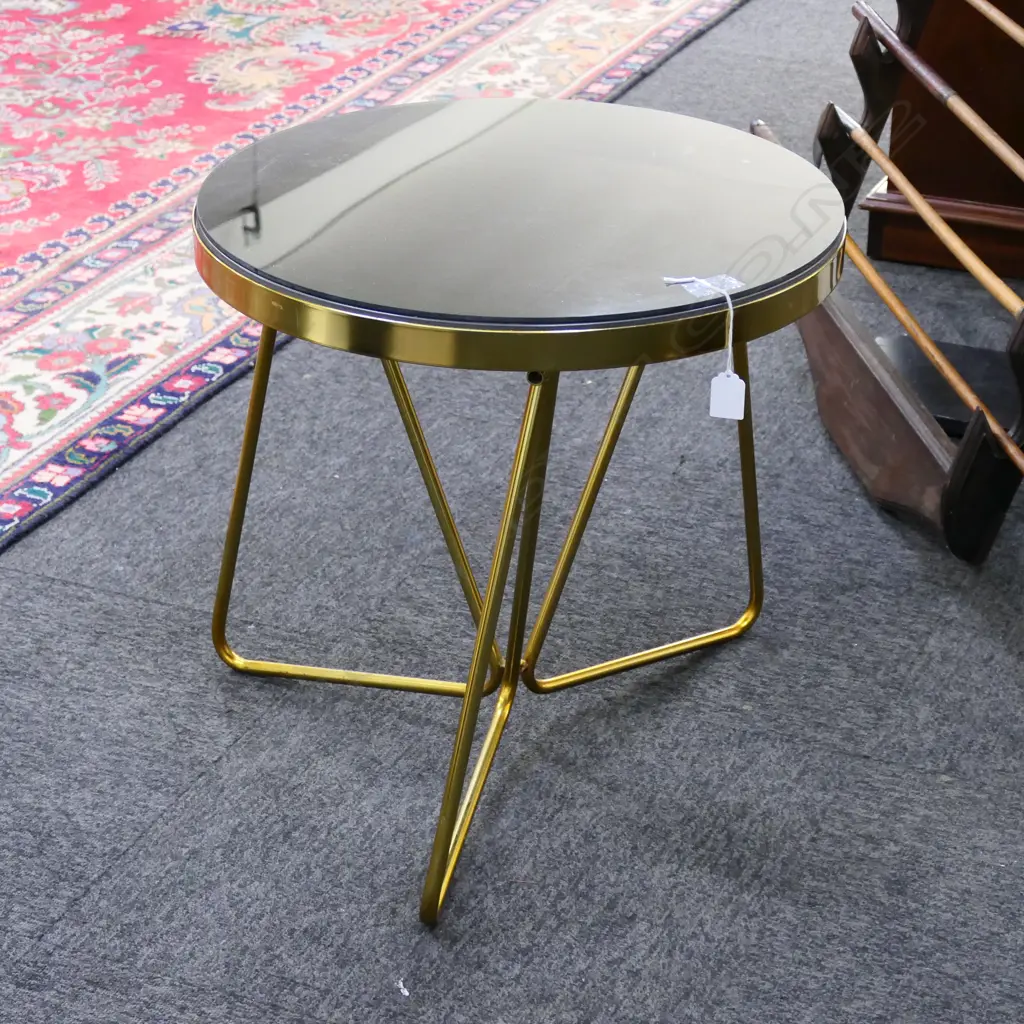 MODERN SIDE TABLE w. GLASS TOP H.500mm, 500mm dia Image 1++