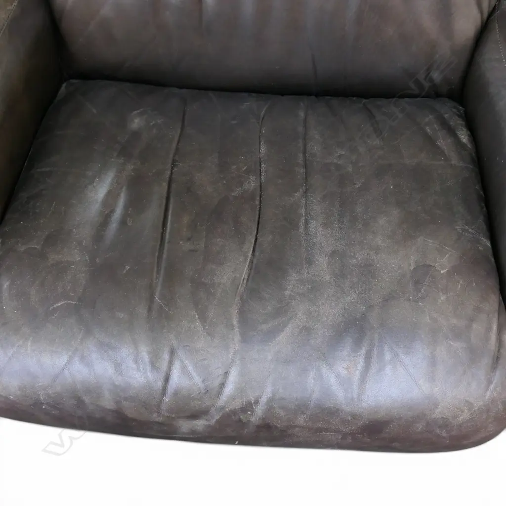 PR LEATHER ARMCHAIRS, SOME MARKS 860x850x920mm Image 1++
