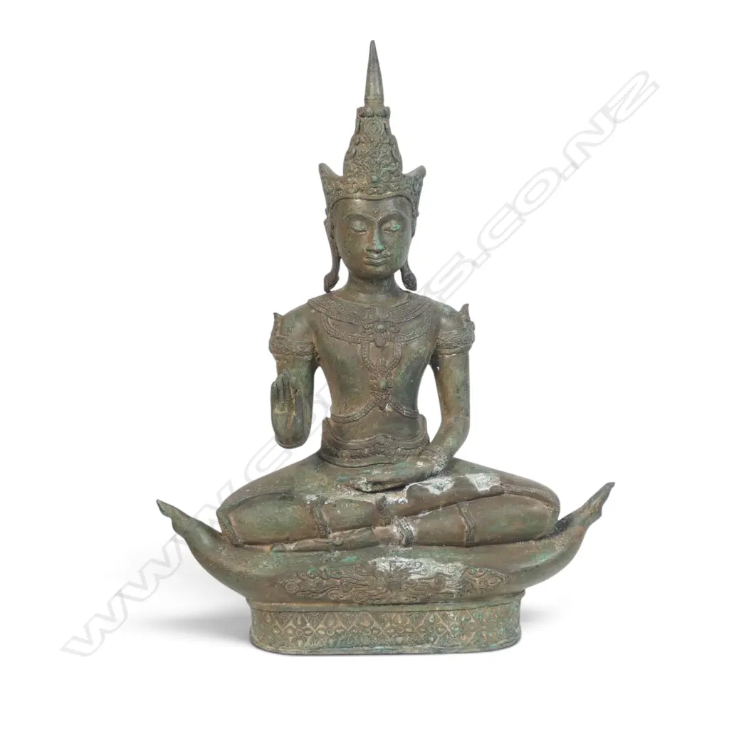 THAI AYUTTHAYA STYLE BRONZED BUDDHA MEDITATING ON A BOAT-SHAPE BASE, PROMINENT USHNISHA CROWN & NECKLACE, 400 X 550MM Image 1++