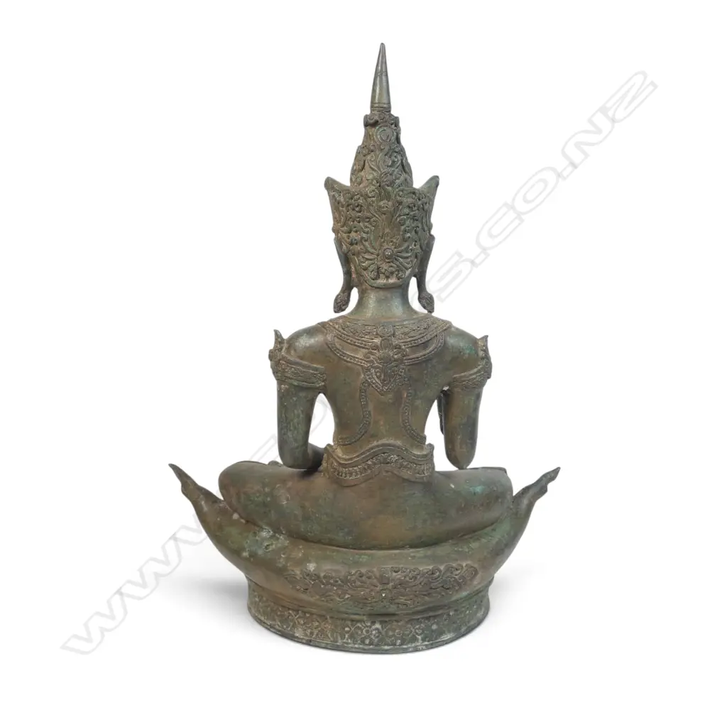 THAI AYUTTHAYA STYLE BRONZED BUDDHA MEDITATING ON A BOAT-SHAPE BASE, PROMINENT USHNISHA CROWN & NECKLACE, 400 X 550MM Image 1++