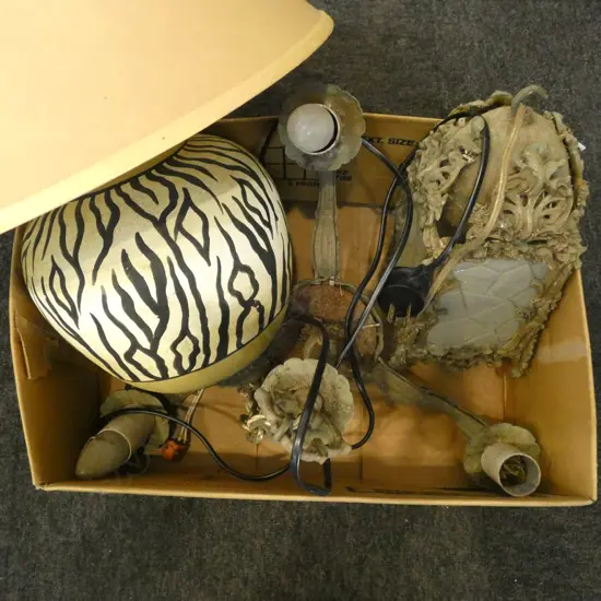 TABLE LAMP, LANTERN, 3 ARM LIGHT FITTING