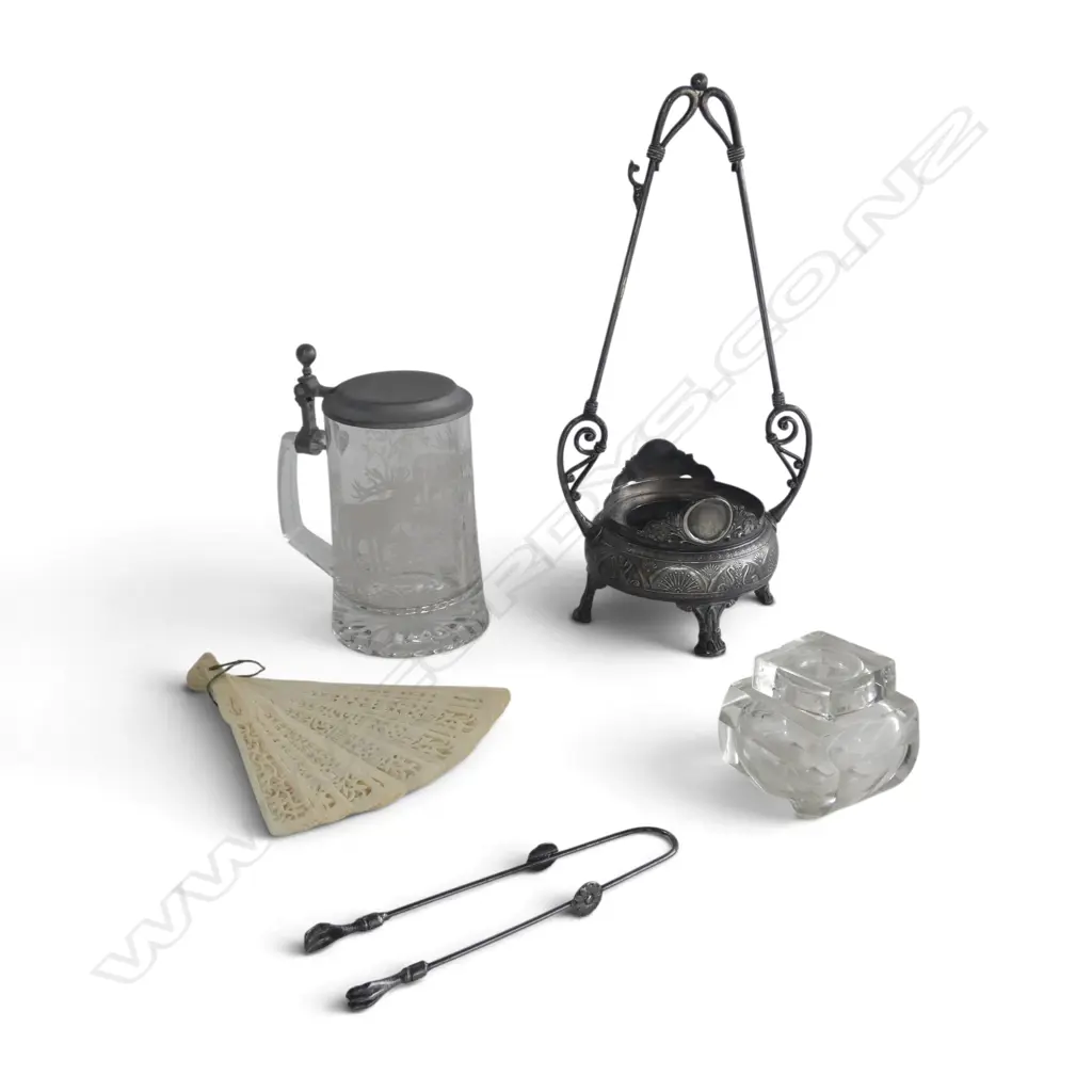 ASST. COLLECTABLES & GLASS Incl. BONE FAN Image 1++