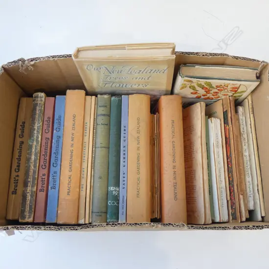GARDENING BOOKS; BRETTS GUIDES ETC