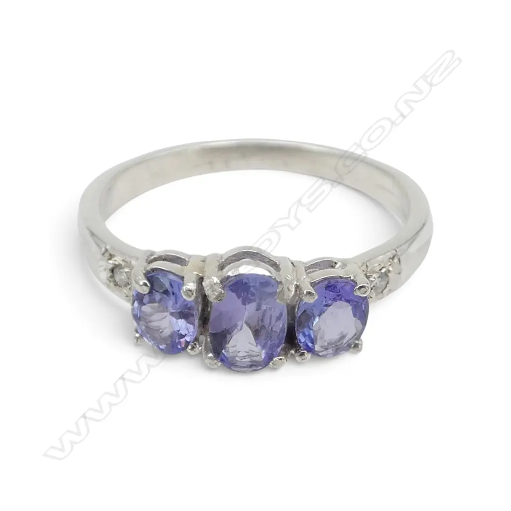 SILVER, DIAMOND & TANZANITE RING, SZ Q1/2 Image 1++