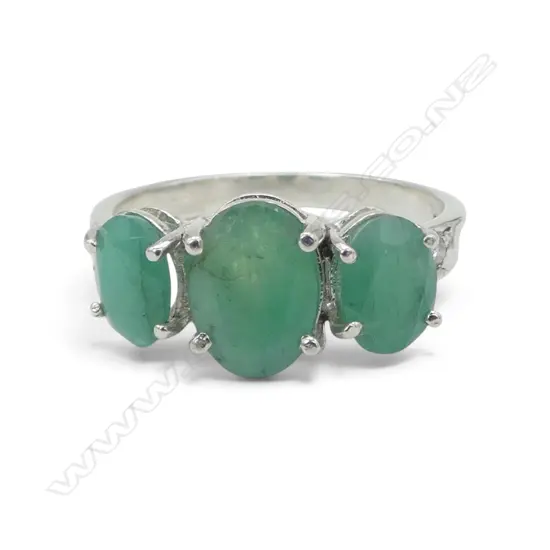 SILVER DIAMOND & EMERALD RING, SZ P1/2