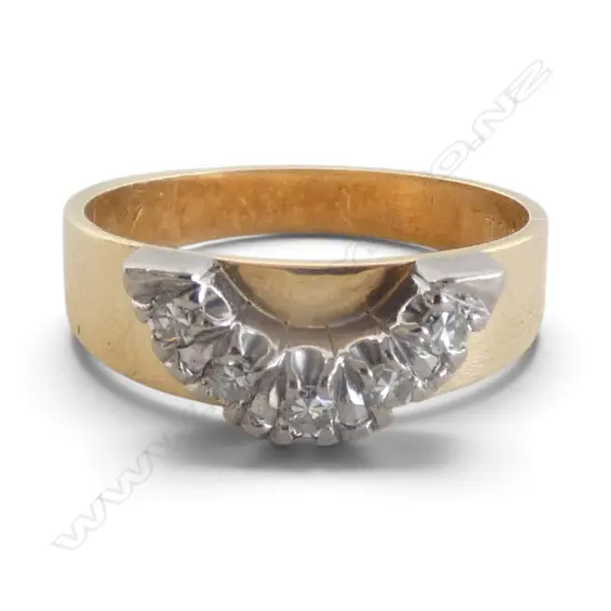 18CT CURVED ETERNITY DIAMOND RING 4.5gms