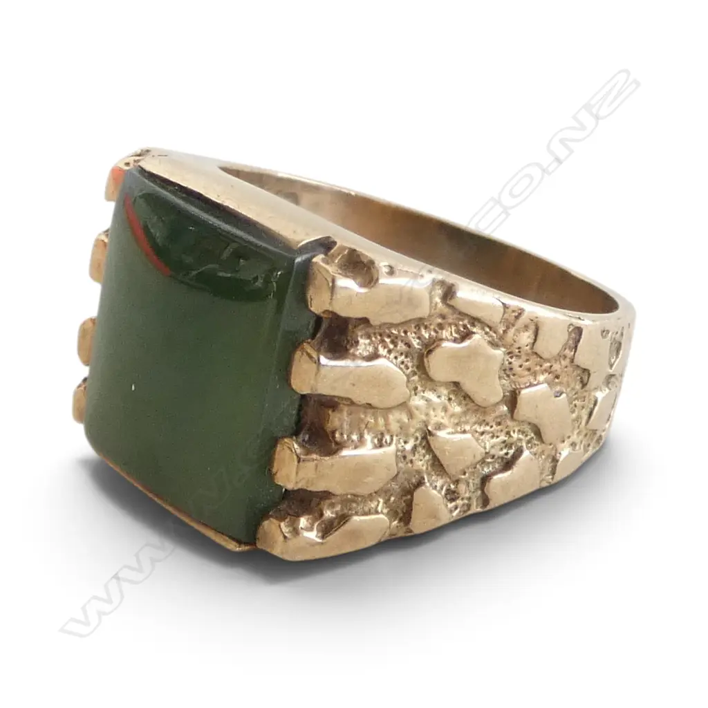 1970's 9ct GOLD & POUNAMU STYLISH GENT'S RING signet style 8gms Image 1++