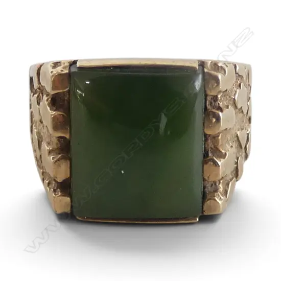 1970's 9ct GOLD & POUNAMU STYLISH GENT'S RING signet style 8gms